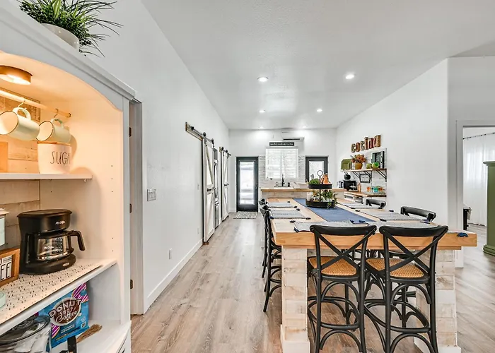 Grill And Patio Charming In Holiday home Munds Park